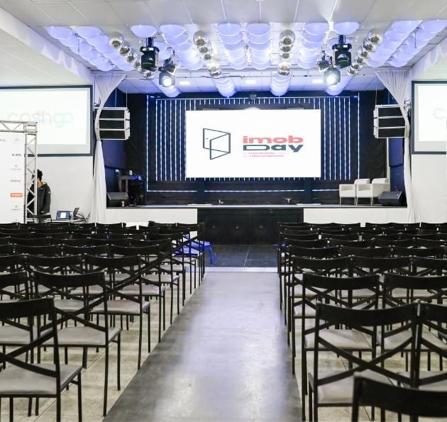 Auditório montado para evento corporativo no Innovare